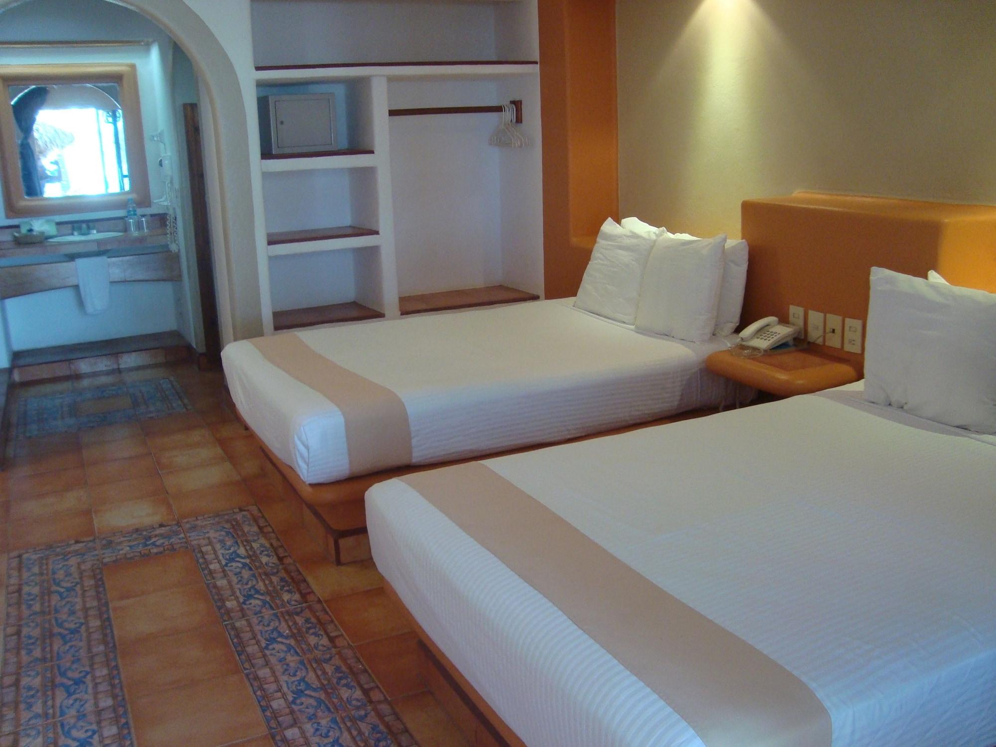 Hotel Villa Mexicana Zihuatanejo Exterior foto
